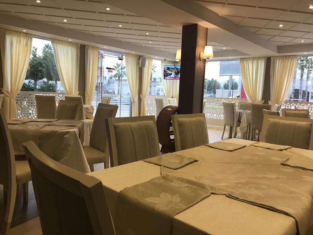 Hotel Jurgen Rinas Zewnętrze zdjęcie